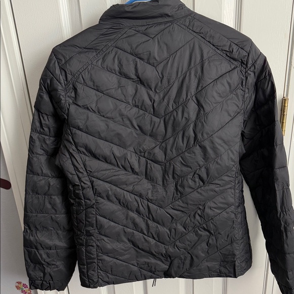 GAP Dark Quilted Jacket - Picture 4 of 4
